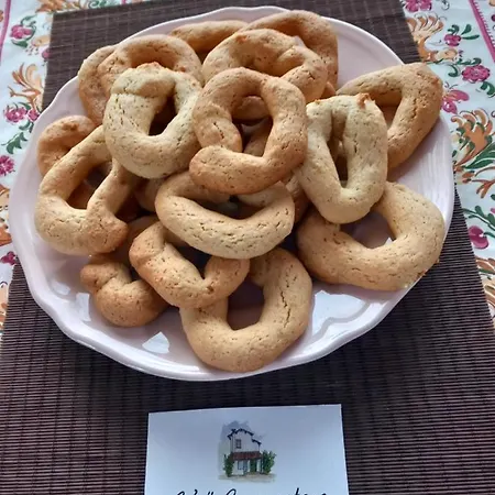 Alojamento de Acomodação e Pequeno-almoço Il Governatore 3*